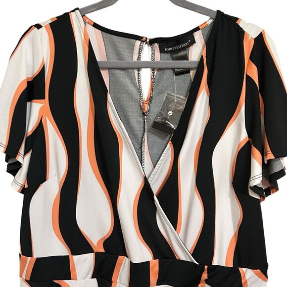 ASHLEY STEWART NWT Abstract Print Flutter Sleeve Surplice Top 14/16 - Picture 3 of 13